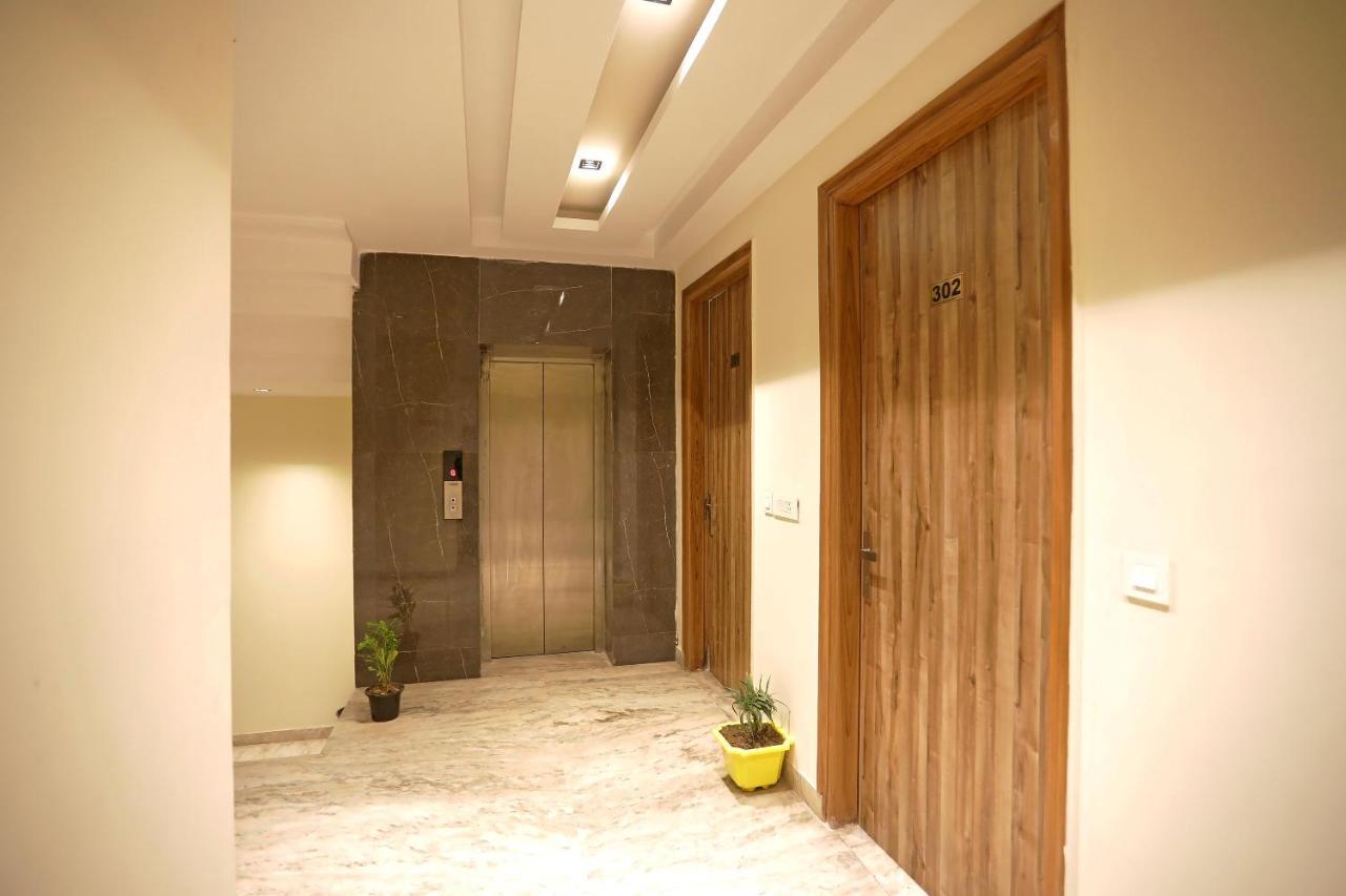 Hotel Good Vibe Near Delhi Igi Airport New Delhi Bagian luar foto