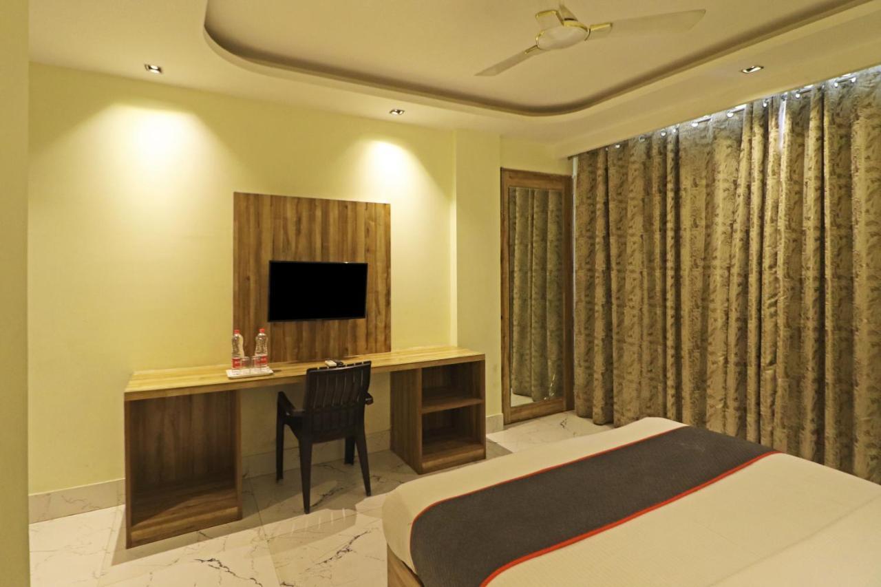 Hotel Good Vibe Near Delhi Igi Airport New Delhi Bagian luar foto