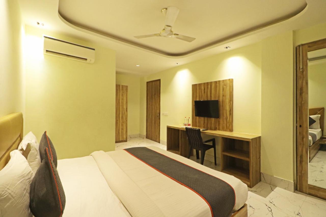 Hotel Good Vibe Near Delhi Igi Airport New Delhi Bagian luar foto